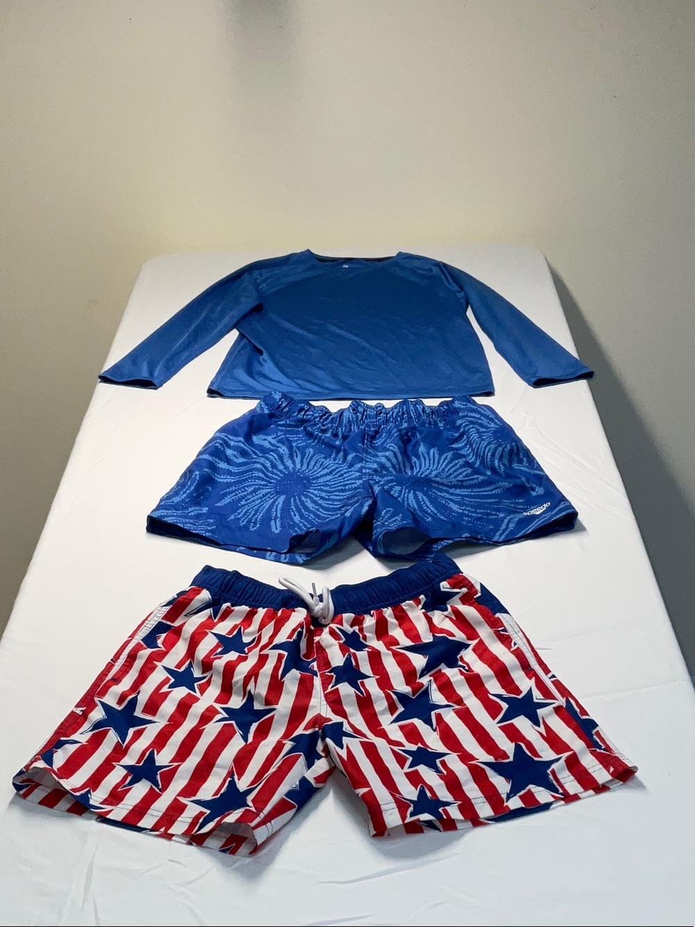 Speedo Men's Blue Rash Guard with Blue Patterned and Red/White/Blue Star Trunks